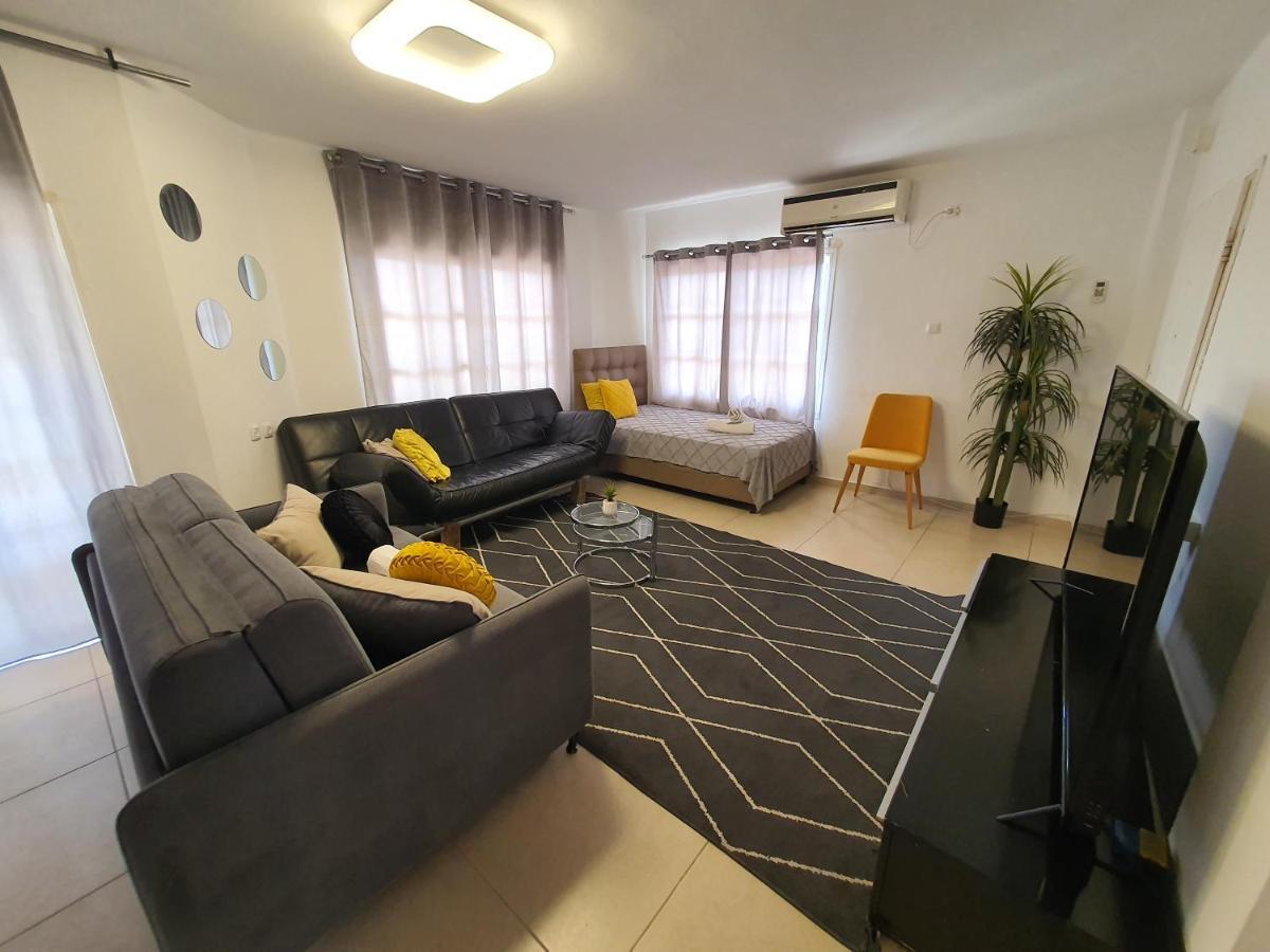 Barak Royal Suites 20 Garden Jacuzzi - ג'קוזי בחצר Ejlat Zewnętrze zdjęcie