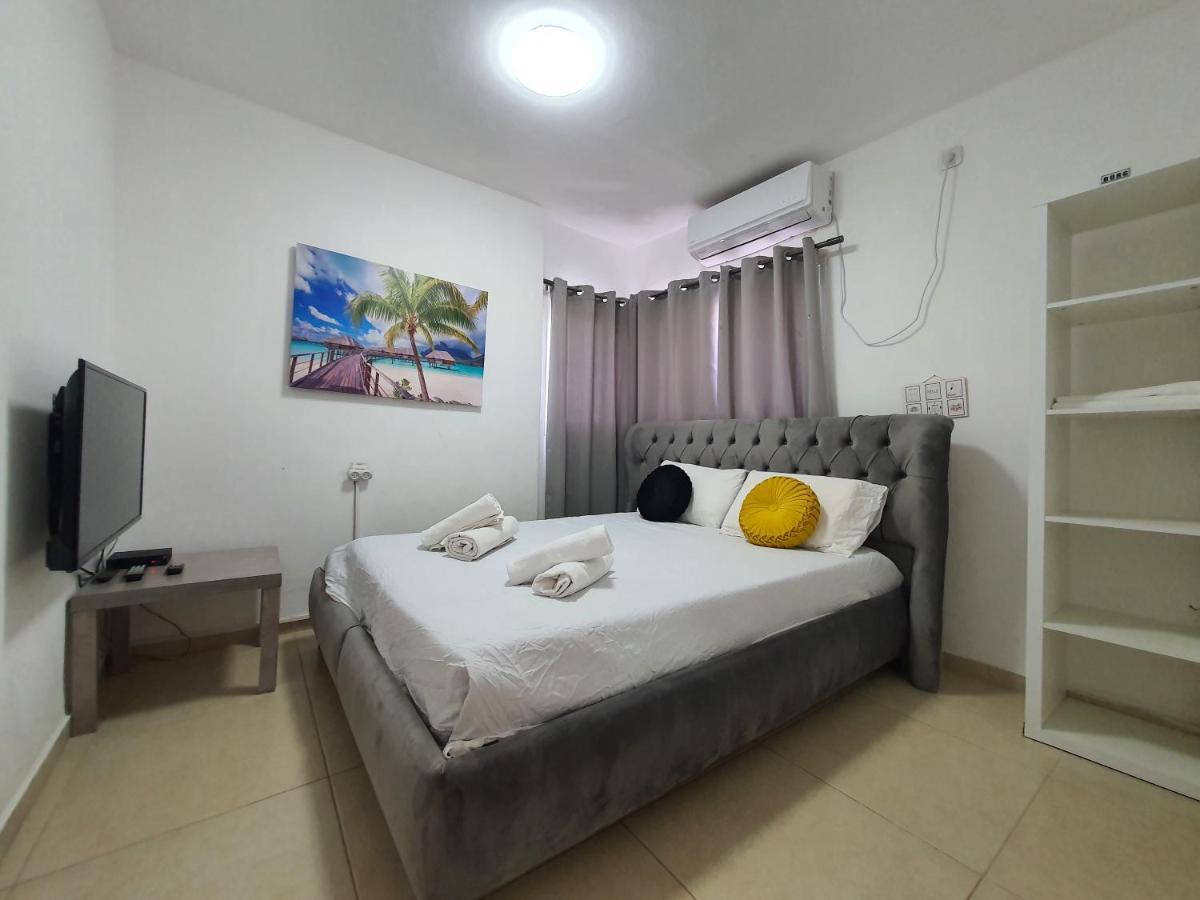Barak Royal Suites 20 Garden Jacuzzi - ג'קוזי בחצר Ejlat Zewnętrze zdjęcie