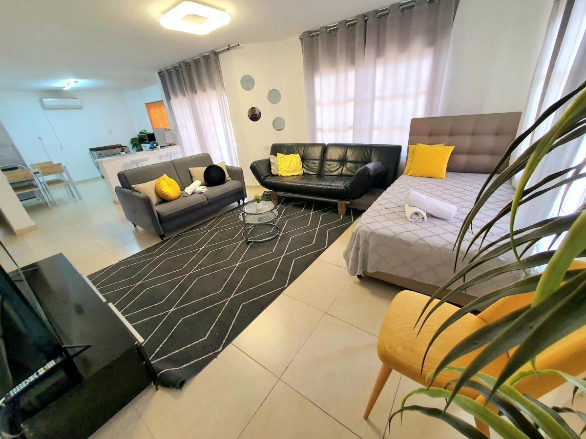 Barak Royal Suites 20 Garden Jacuzzi - ג'קוזי בחצר Ejlat Zewnętrze zdjęcie