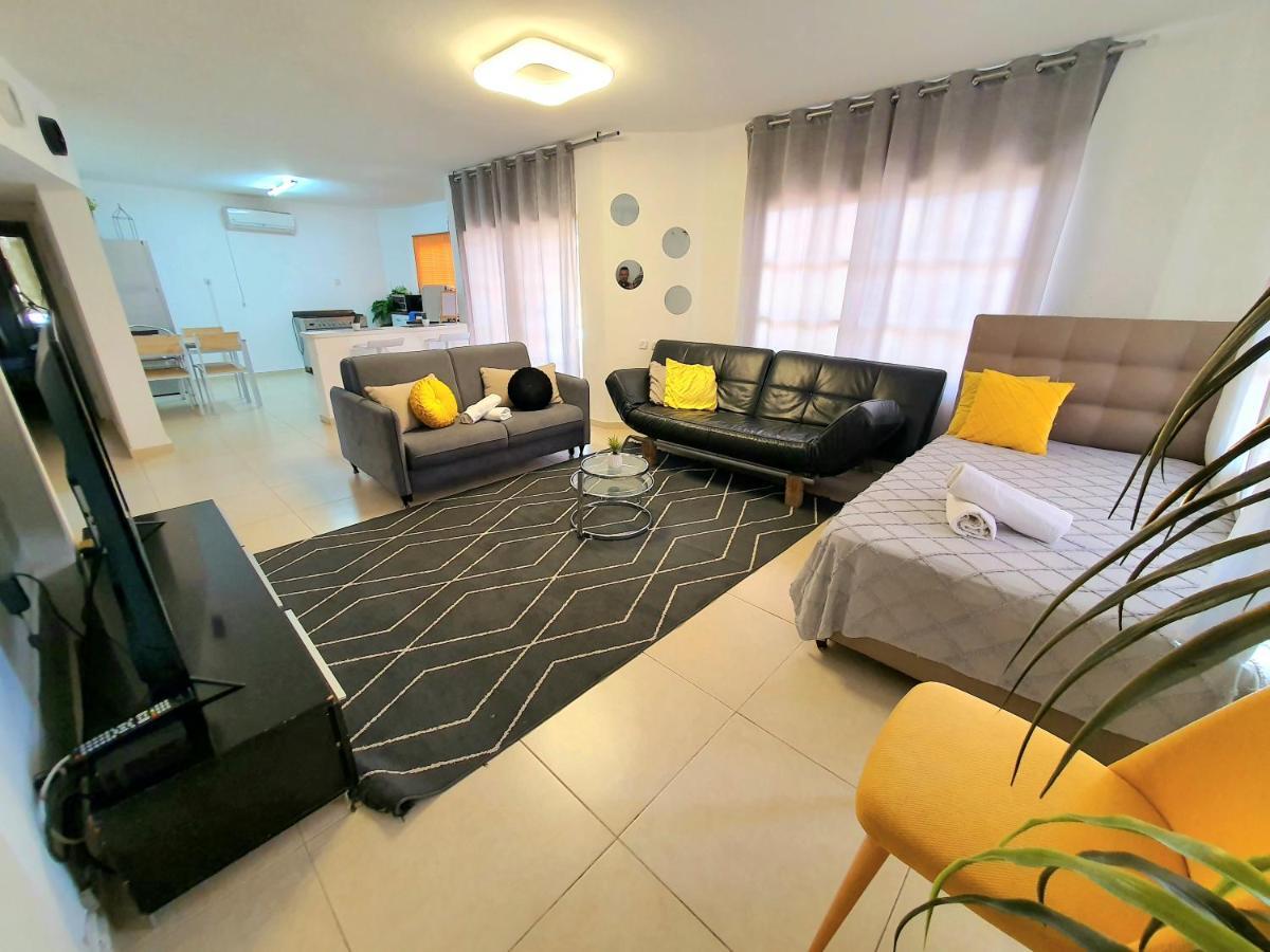 Barak Royal Suites 20 Garden Jacuzzi - ג'קוזי בחצר Ejlat Zewnętrze zdjęcie