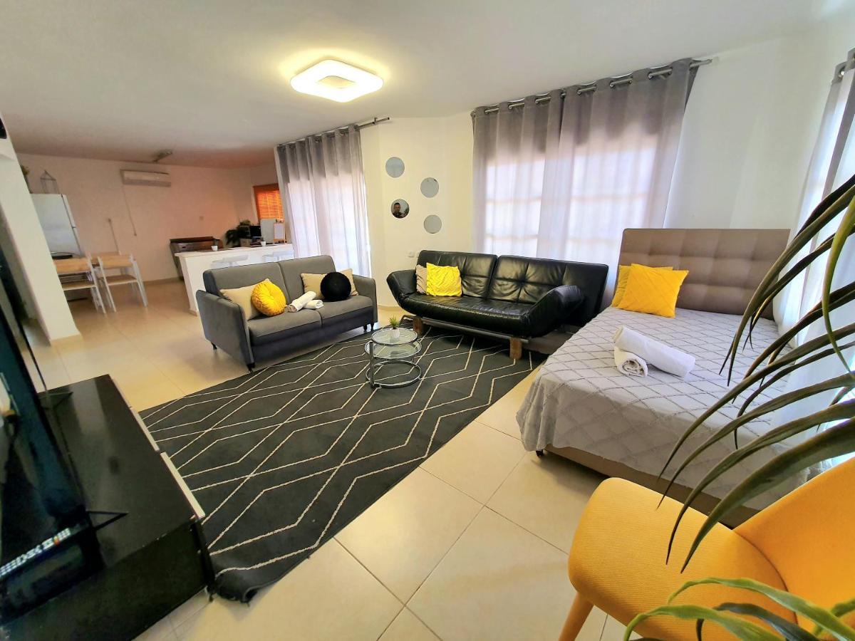 Barak Royal Suites 20 Garden Jacuzzi - ג'קוזי בחצר Ejlat Zewnętrze zdjęcie