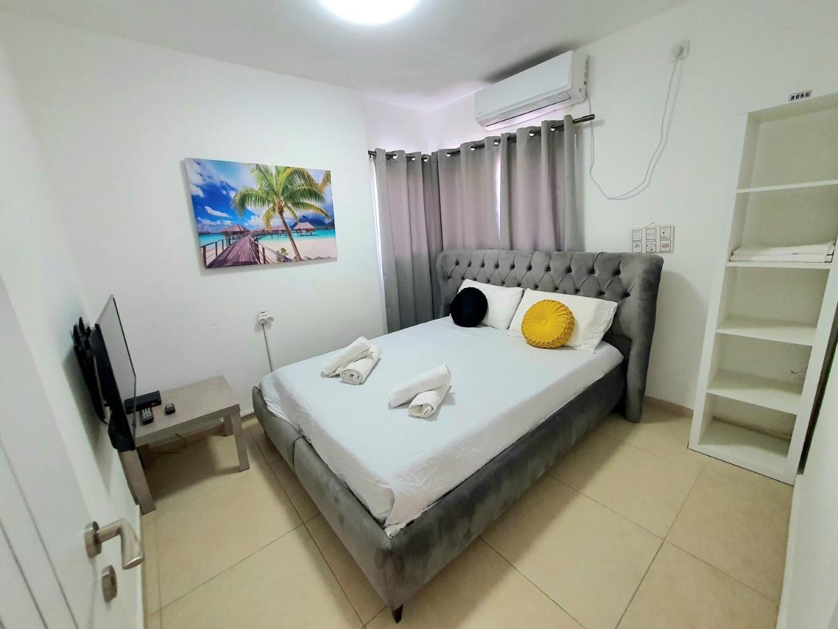 Barak Royal Suites 20 Garden Jacuzzi - ג'קוזי בחצר Ejlat Zewnętrze zdjęcie